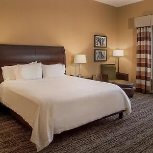 https://hilton-garden-inn-st-louis-airport.saint-louishotels.com