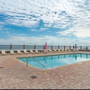 https://oceanfront-oasis-daytona-beach.thedaytonabeachhotels.com